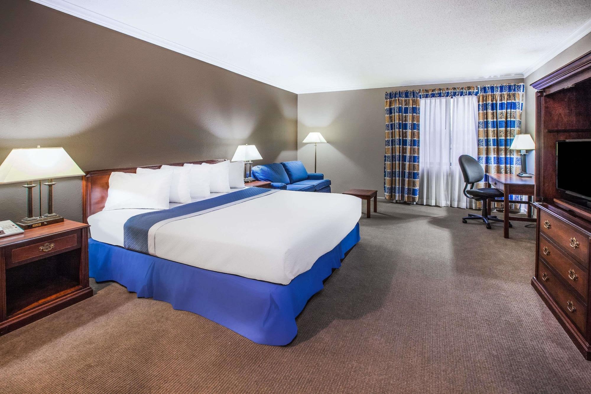 Days Inn By Wyndham Мидленд Экстерьер фото